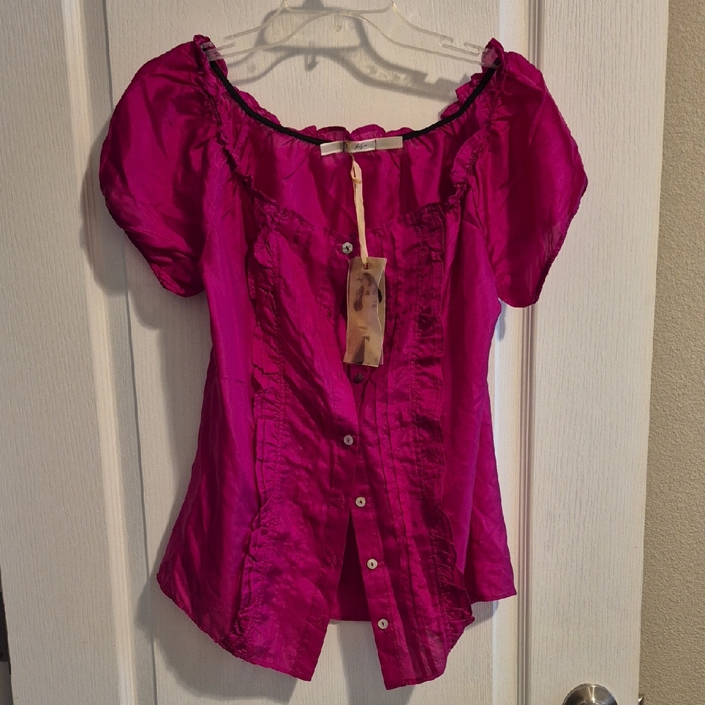 Women's Pink Button-Up Top